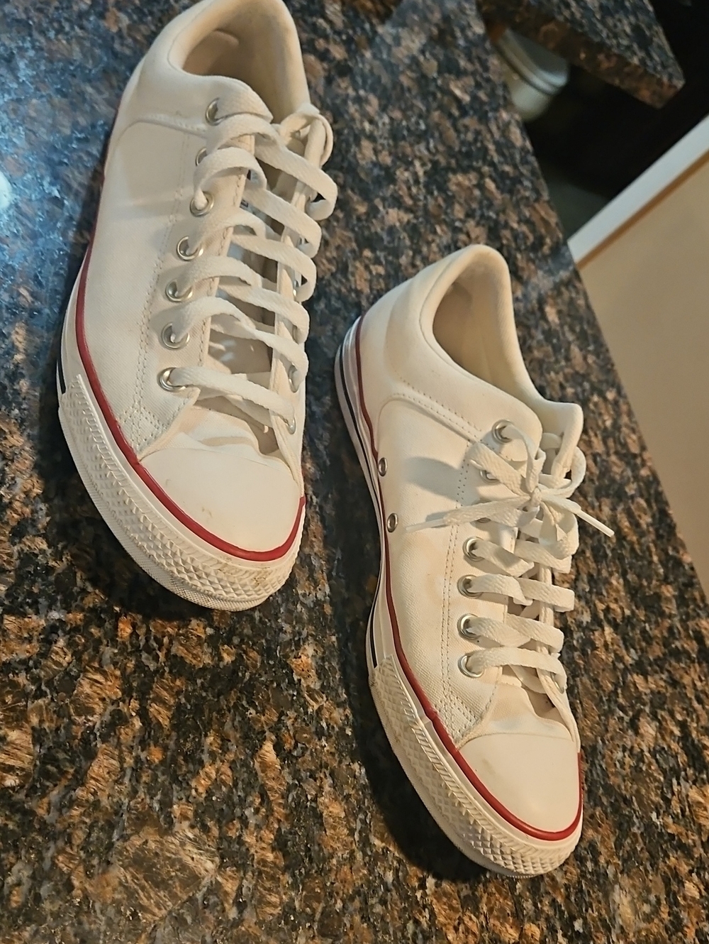 Classic White Canvas Low-Top Sneakers with Red Trim